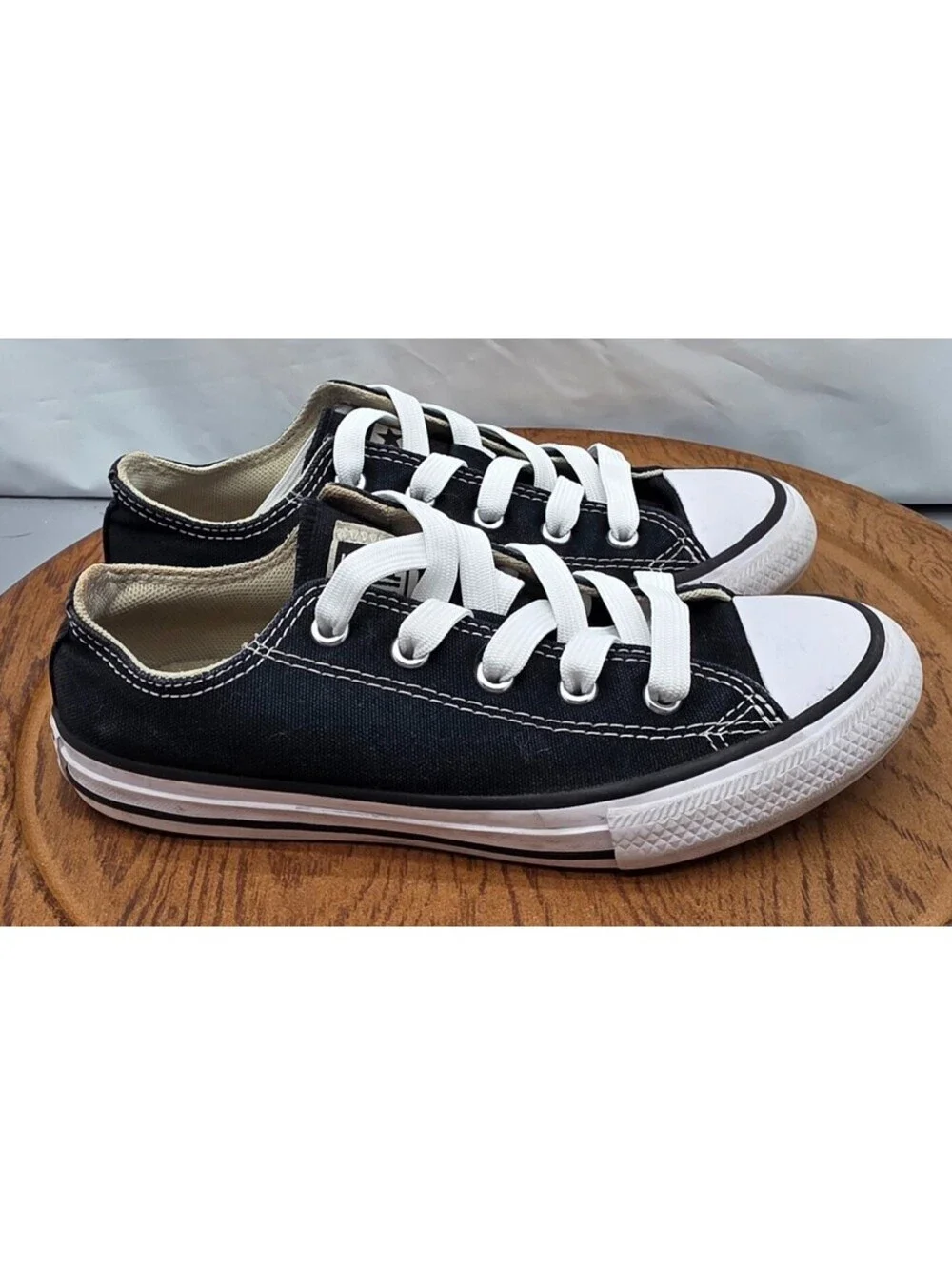 Converse sneakers chuck